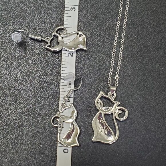 Silver tone glittery enamel cat jewelry set - Picture 5 of 12